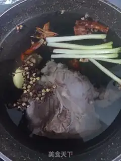 Make Spicy beef step 1