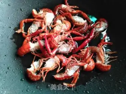 Make Spicy lobster step 2