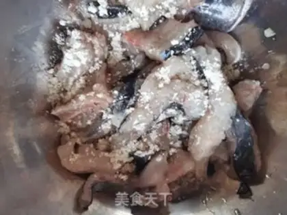 Make Spicy fish step 1