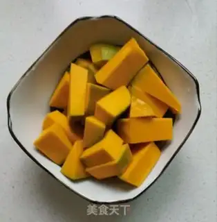 Make Pumpkin porridge step 1