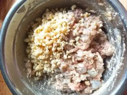 Make Shrimp dumplings step 1
