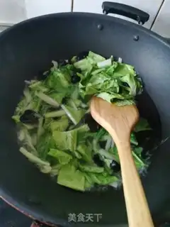 Make Spade-cracker meatball soup step 10