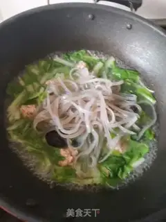 Make Spade-cracker meatball soup step 12
