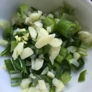 Make Tomato-cooked pumpkin step 1