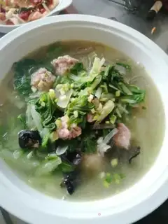 Make Spade-cracker meatball soup step 14
