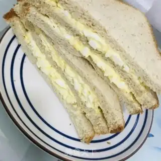 Make Egg sandwich step 6