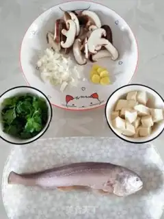 Make Tofu full fish soup step 2