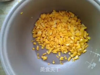 Make Beef intestinal pumpkin rolls step 1