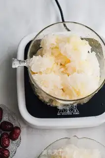 Make The silver spoon of red dates step 2