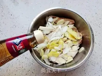 Make Spicy fried chicken wings step 3