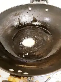 Make Onion oil step 4