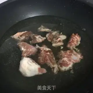 Make Pearl horse hoof bone soup step 2