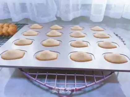Make Madeleine step 12