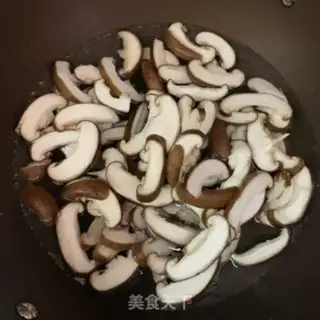 Make Fries of mushrooms step 3