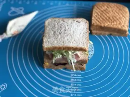 Make Classic ham egg sandwich step 7