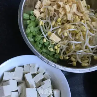 Make The veggies when the bean sprouts step 8