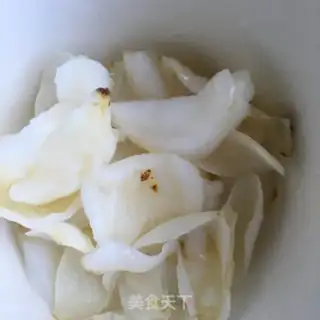Make Cranberry lilies step 2