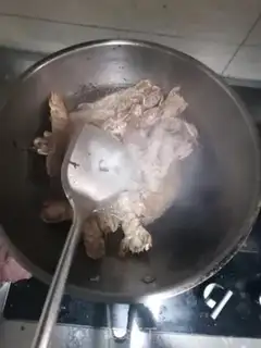 Make Spicy leather shrimp step 4