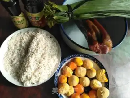 Make The salted egg and a yellow sling step 0