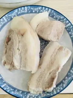 Make Water and white meat step 1