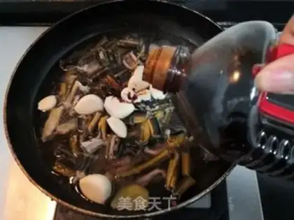 Make The onions are burning yellow step 13