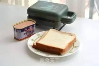 Make Breakfast is sweet and salty step 1