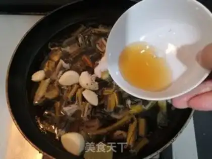 Make The onions are burning yellow step 16