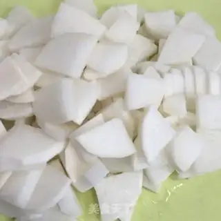 Make Rhodish radish step 1