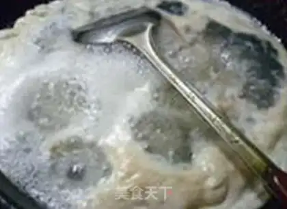 Make Money mushrooms, pig hoof soup step 9