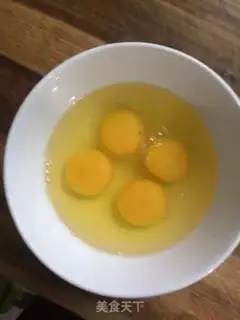 Make Eggs and buns step 0