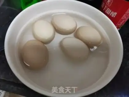 Make Egg pig-foot ginger step 5