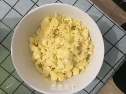 Make Eggs and buns step 1