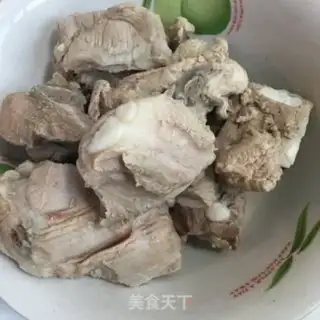 Make Lotus peanut ribs step 1