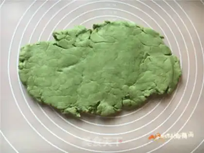 Make Homemade emerald noodles step 7