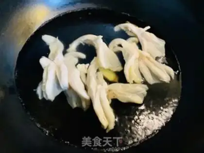 Make Home version mustard duck palm step 1