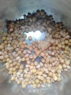Make A soup pot with chicken step 4