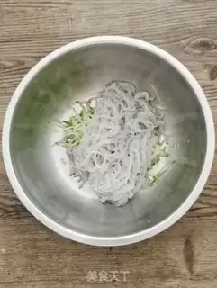 Make A cucumber mix fan step 3