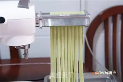 Make Homemade emerald noodles step 15