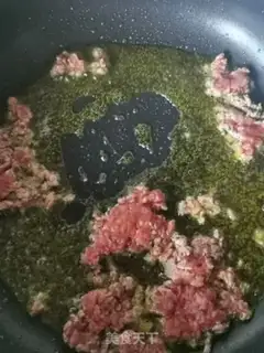 Make Beef paste and garlic step 4
