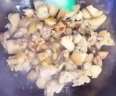 Make Yin and pig hoof step 2