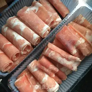 Make Celery beef rolls step 0