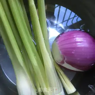 Make Celery beef rolls step 1