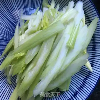 Make Celery beef rolls step 3