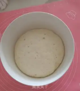 Make Red sugar pan helmet step 5