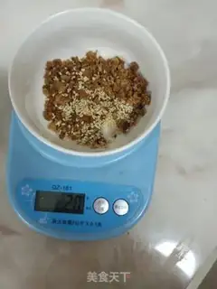 Make Red sugar pan helmet step 6