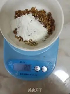 Make Red sugar pan helmet step 7