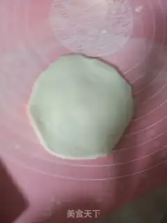 Make Red sugar pan helmet step 9