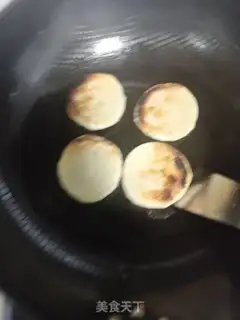 Make Red sugar pan helmet step 14