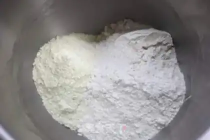 Make A gravy dumpling step 0