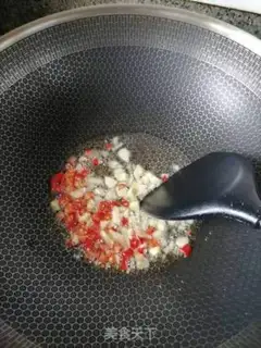 Make Celery fried dry step 1